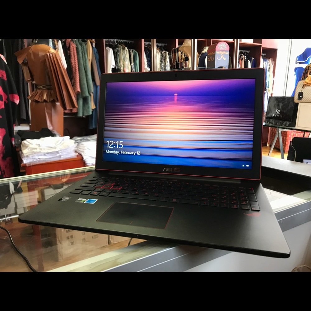 Asus Laptop Model No.(G501JW) Great condition USED